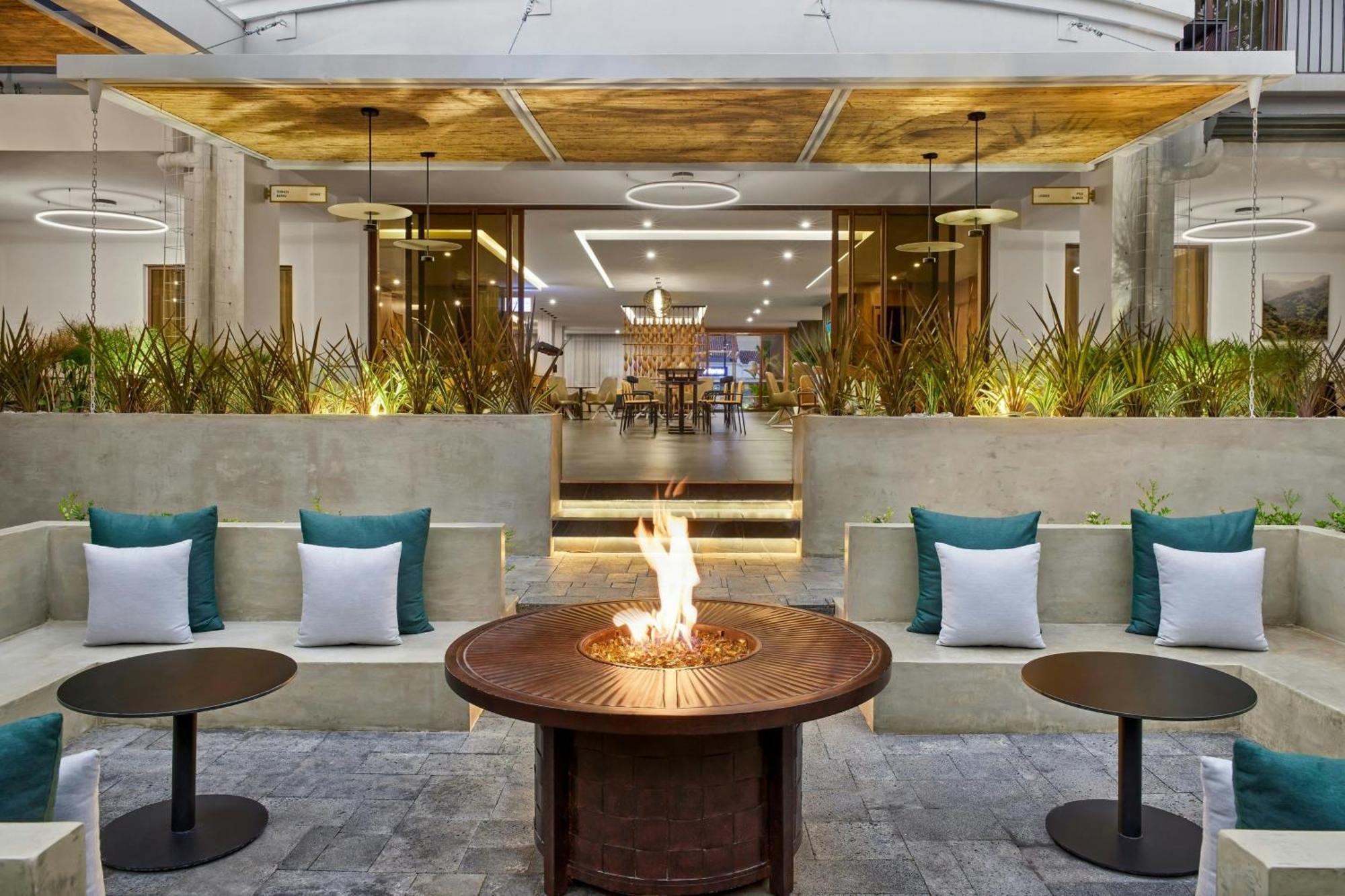 Готель Courtyard By Marriott San Jose Escazu Екстер'єр фото